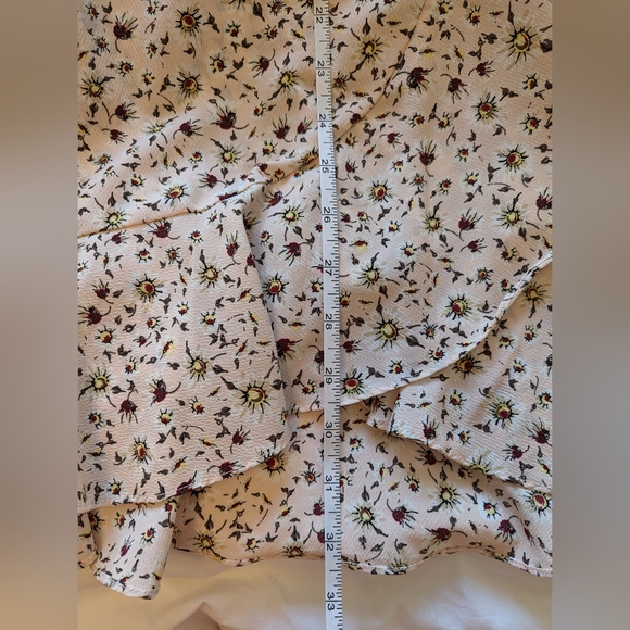 Topshop Daisy Print Ruffle Tea Dress - Picture 8 of 8